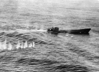 A Tsunami of Ships and Aircraft: #Reviewing Victory at Sea