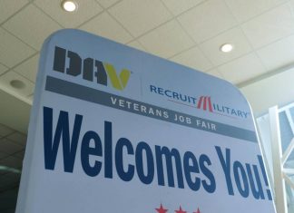 Veteran-geared job fair in Hampton draws 300 – Daily Press