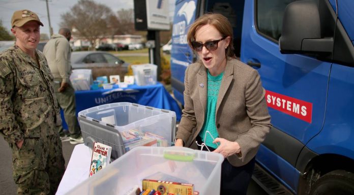 Mobile Story Station helps service members read with kids while away – Daily Press