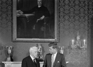 The poet and the presidents – Daily Press