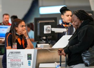 Airline delays and cancellations are bad. Ahead of the holiday weekend, they’re getting worse – Daily Press