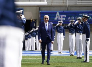 Biden tells US Air Force Academy graduates their leadership needed in increasingly confusing world – Daily Press