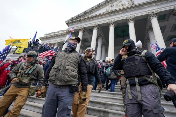 Capitol_Riot_Oath_Keepers_78420.jpg