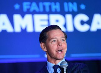 Pence calls for his 2024 rivals to back a 15-week federal abortion ban on eve of Dobbs anniversary – Daily Press