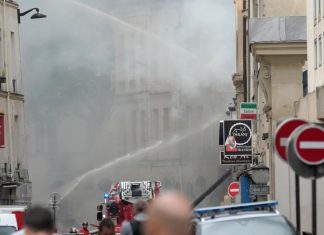 Explosion hits a building in Paris, injuring four people. Police are trying to determine the cause – Daily Press