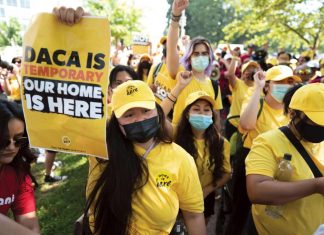 Revised DACA program again debated before Texas judge who previously ruled against it – Daily Press
