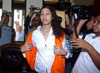 Heather Mack, convicted in Bali of killing mom and stuffing body in suitcase, pleads guilty in US – Daily Press