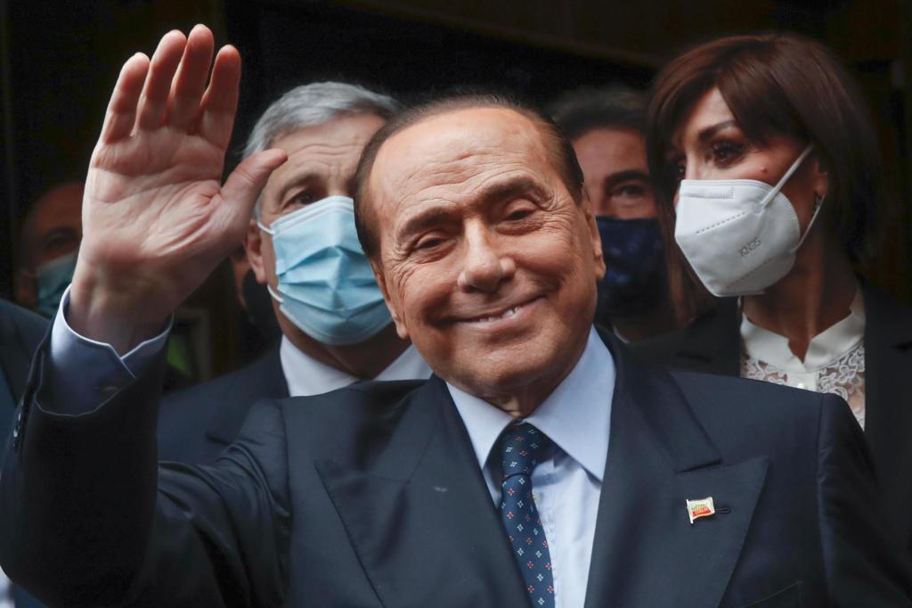 Italy_Berlusconi_Obit_58329-2.jpg