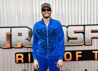 Comedian Pete Davidson charged with reckless driving after Beverly Hills crash – Daily Press