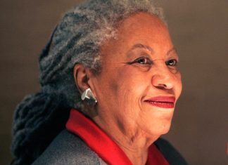 Speak out against book-banning in school libraries – Daily Press