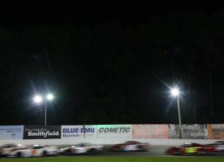 Matt Carter, DJ Valente race to Modified victories at Langley Speedway – Daily Press