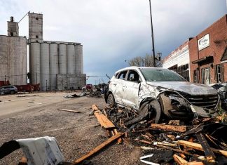 Tornado devastates Texas Panhandle town, killing 3 and injuring dozens – Daily Press