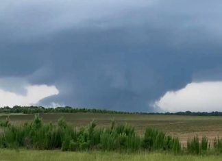 Punishing winds, possible tornadoes inflict damage as storms cross US South – Daily Press