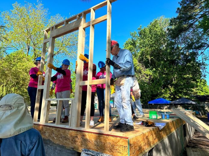 TVP-L-HABITAT-FOR-HUMANITY-0607-VA0130443882.jpg