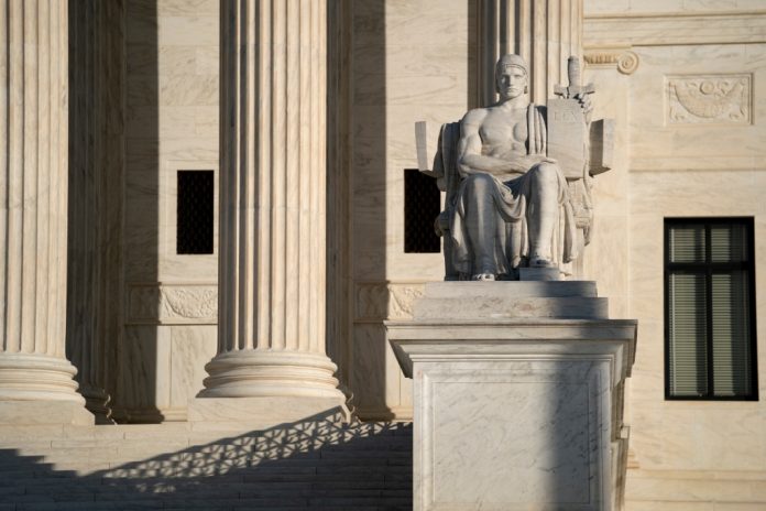 TVP-X-OP-SCOTUS-PAGE-WRE01306838064.jpg