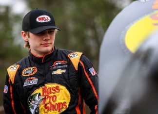 Carson Kvapil, a member of Dale Earnhardt Jr.’s team, brings pedigree to Langley Speedway’s Hampton Heat – Daily Press