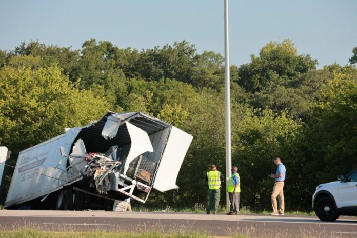Bus_Crash-Illinois_27374.jpg