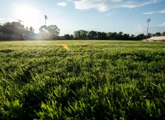 Virginia High School League will not change its policy for trans athletes, despite Youngkin’s new guidelines – Daily Press