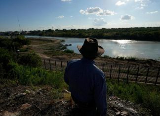 Texas is using disaster declarations to install buoys and razor wire on the US-Mexico border – Daily Press