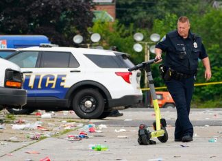 Baltimore samaritan who bandaged a shooting victim from block party says ‘All they know is guns’ – Daily Press