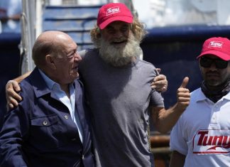 Adrift for 3 months, Australian and his dog lived on raw fish until Mexican fishermen rescued him – Daily Press