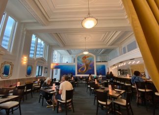 Mermaid Winery charms with new downtown Norfolk location – Daily Press