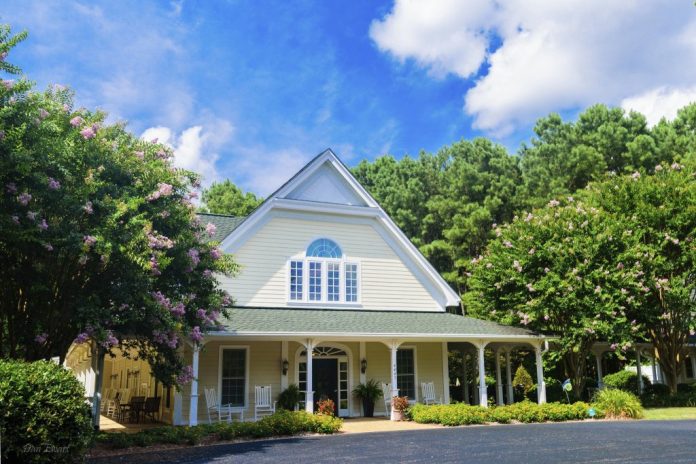 TVG-L-HOSPICE-HOUSE-VA0125297769.jpg