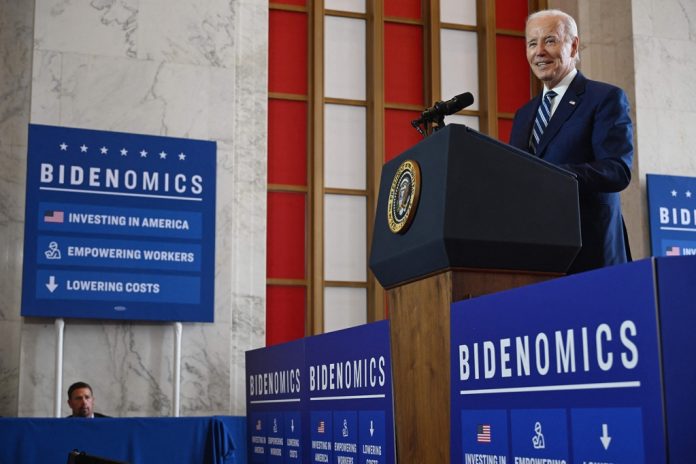 TVP-X-OP-BIDENOMICS-WRE0130945519.jpg