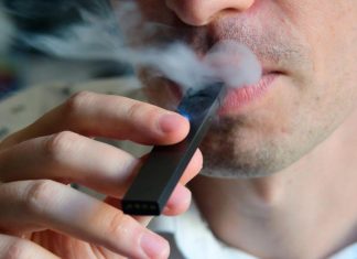 As vapes flood US market, doctors sound alarm on child nicotine poisoning – Daily Press