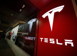 US probing Virginia fatal crash involving Tesla suspected of running on automated driving system – Daily Press