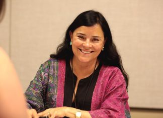 ‘Outlander’ author eager to visit Yorktown – followed later by her characters – Daily Press