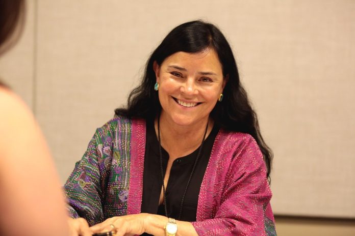 Diana-Gabaldon1.jpg