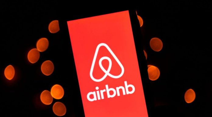 A megahost might run your Airbnb: Why it matters
