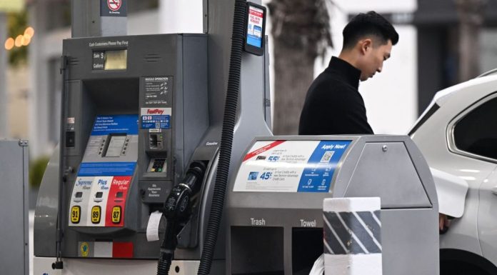 As gas prices surge, here are the best gas rewards credit cards – Daily Press