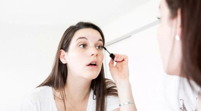 What you need to pull off the ‘siren eyes’ makeup trend – Daily Press