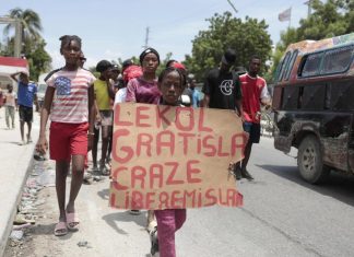 Haitians, weary of gang violence, protest the kidnapping of an American nurse and her daughter – Daily Press