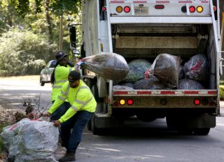 Amid shortage, Virginia Beach will hold hiring fair Saturday for trash truck drivers – Daily Press