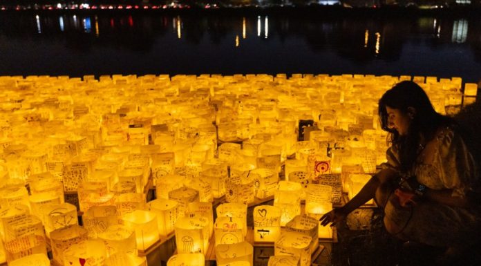 Photos: Watern Lantern Festival