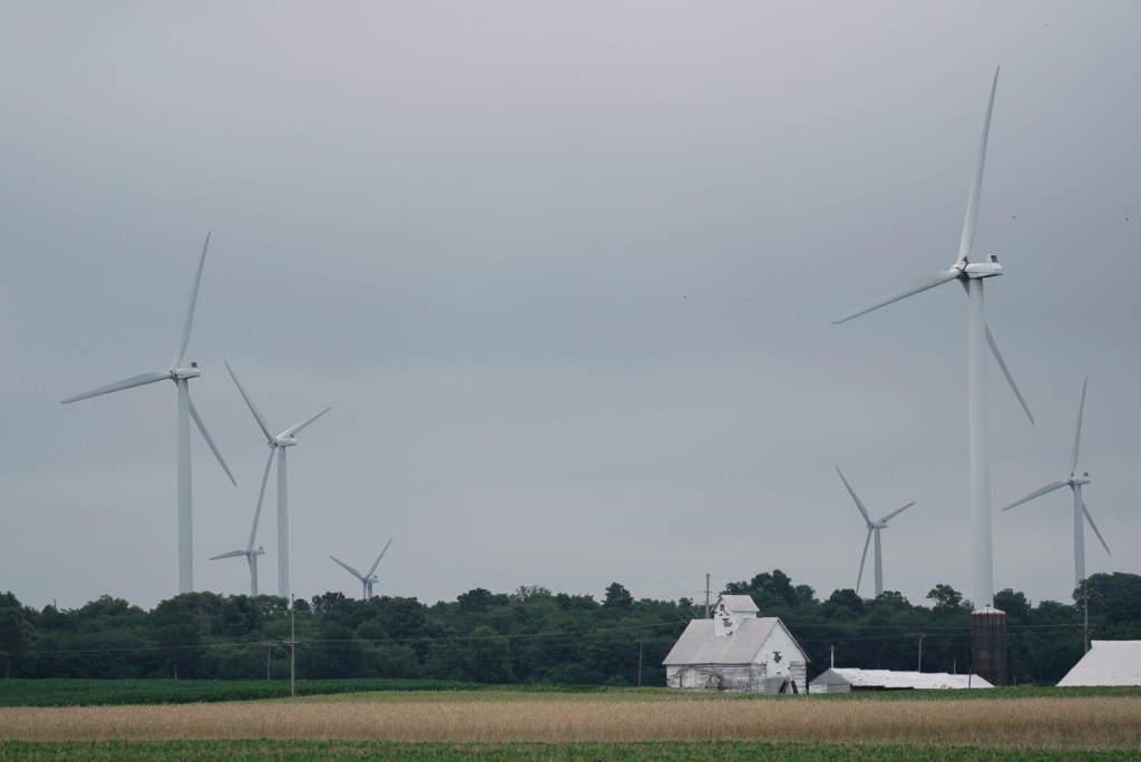 TVP-L-OP-WIND-FARM-WRE0131012729.jpg