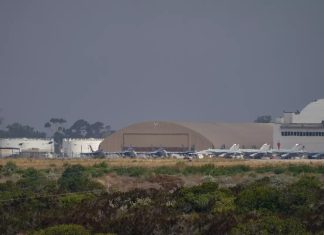 Pilot killed in military jet crash at Marine Corps Air Station Miramar base – Daily Press