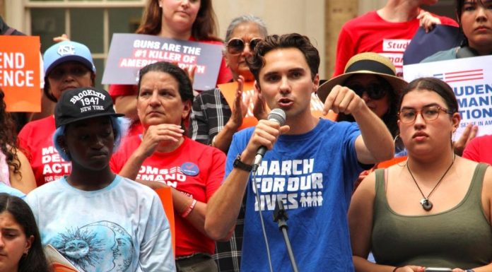 UNC students rally for gun safety after fatal shooting of faculty member – Daily Press