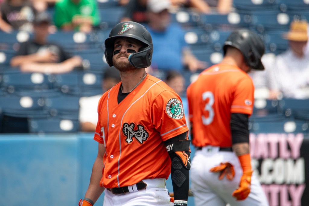 VPFL-MC-TVP-L-NORFOLK-TIDES-CHARLOTTE-0630-07.jpg